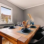 Lejlighed Fuer Bis Zu 6 Personen Mit Terrasse Und Klima *