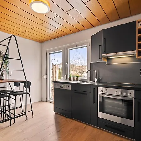 Apartment für bis zu 6 Personen mit Terrasse und Klima