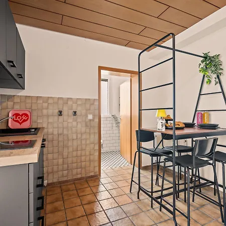 Apartment Fuer Bis Zu 6 Personen I Klima I Terrasse I Parkplatz I Wlan I Babyausstattung アパート