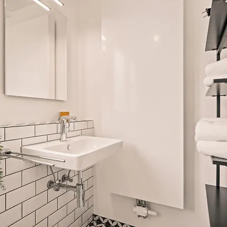 アパート Apartment Fuer Bis Zu 6 Personen I Klima I Terrasse I Parkplatz I Wlan I Babyausstattung *